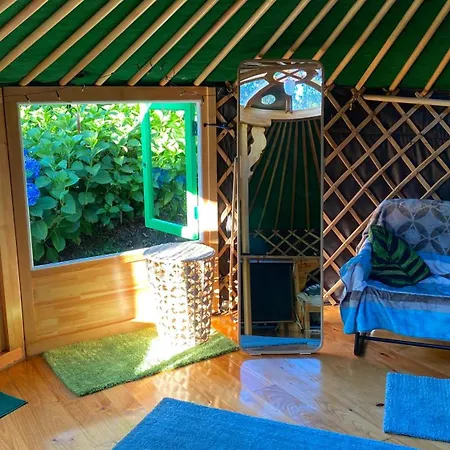 Panoramic Yurt - Naturviana 펜션