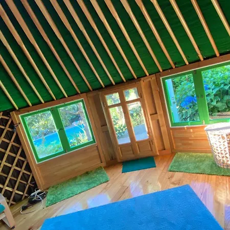 Panoramic Yurt - Naturviana 펜션 *