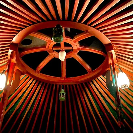 Panoramic Yurt - Naturviana *