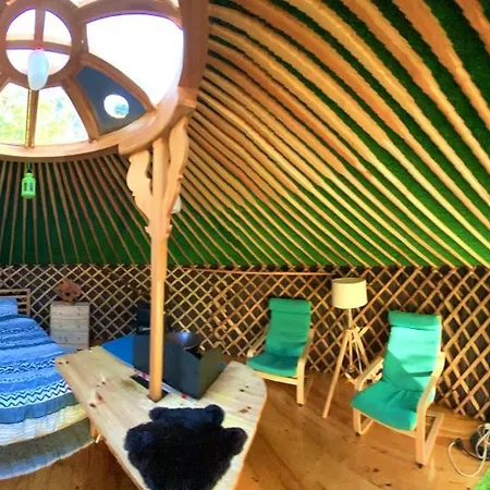 Panoramic Yurt - Naturviana *